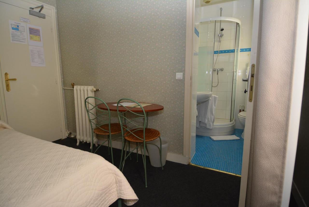 Double Room with private Shower and WC