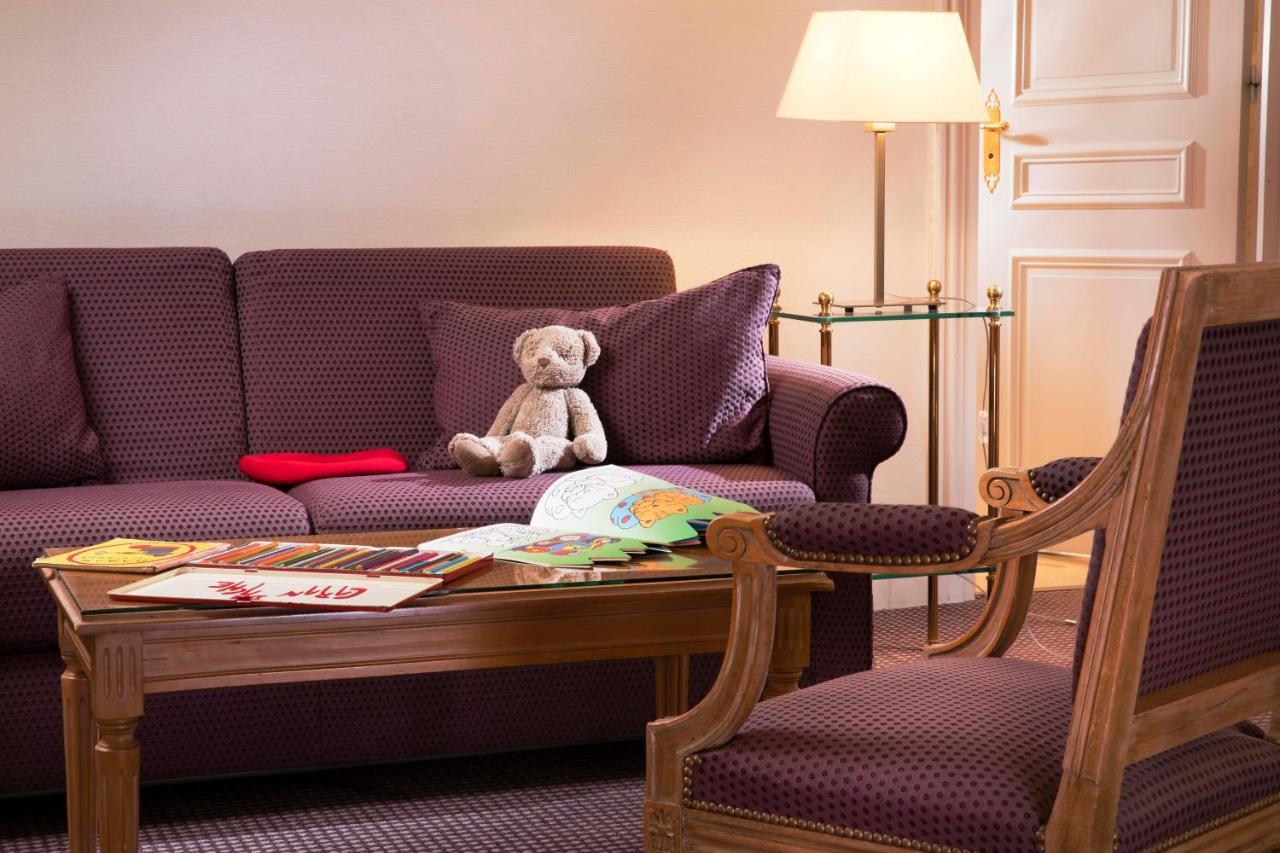 Deluxe Family Room,1146888421:JPEG