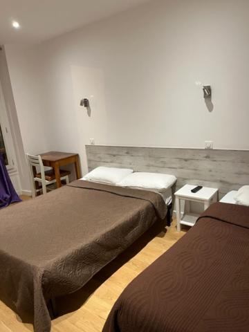 Triple Room with Private Bathroom