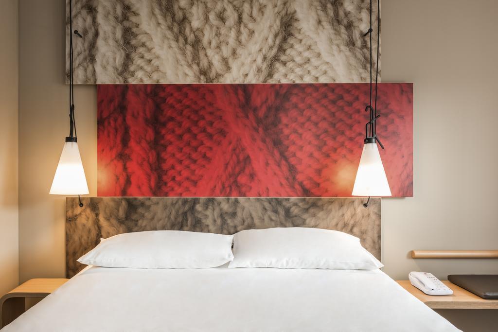 Two Rooms next to Each Other