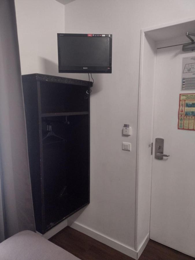 Small Single Room