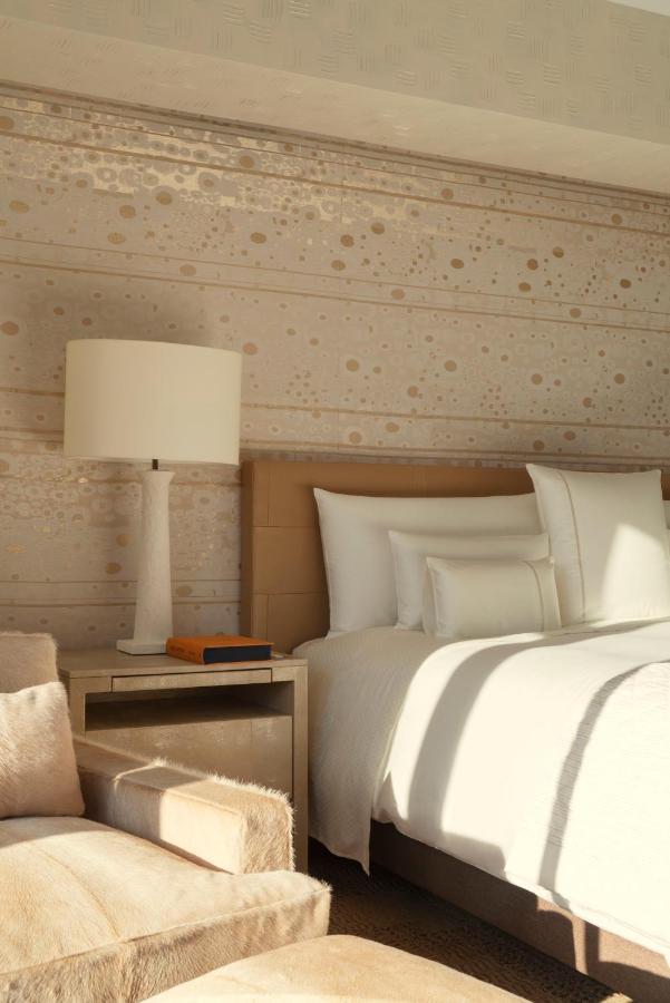 Louvre Deluxe room