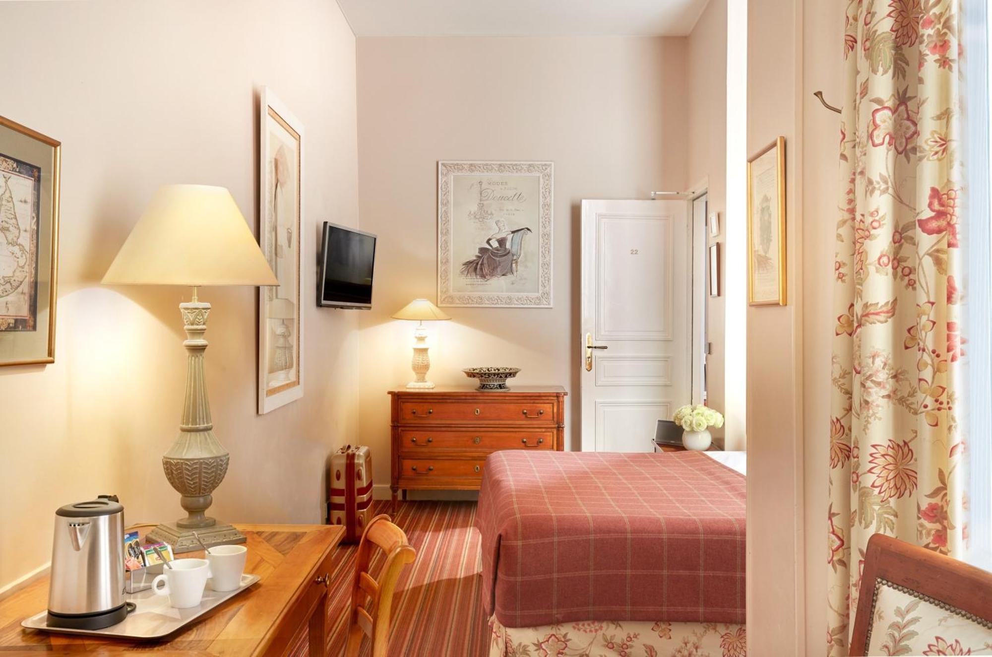 Superior Triple Room