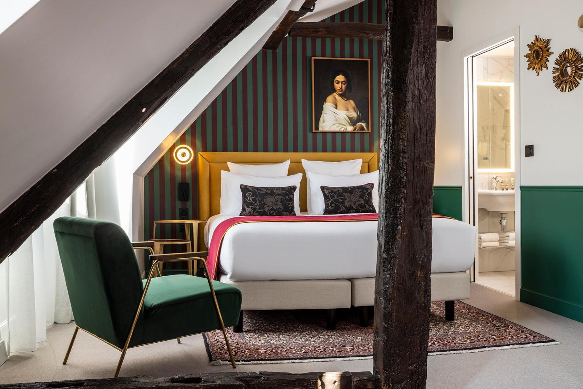 Luxury Quadruple Room