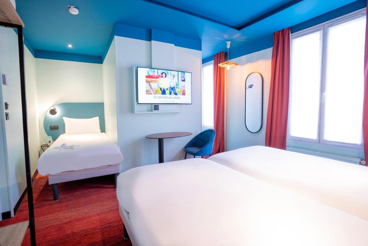 Standard Room With Three Single Beds