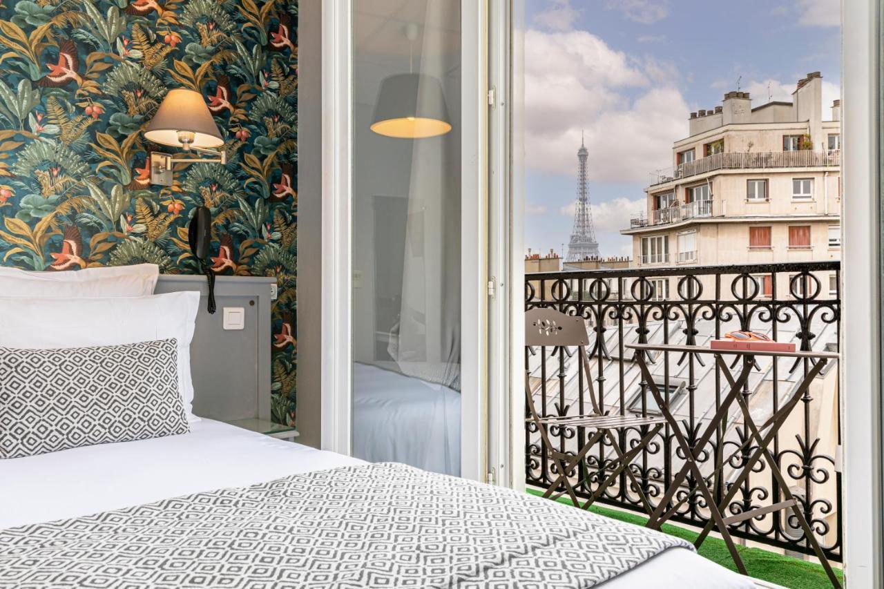 Double Room with Eiffel Tower View