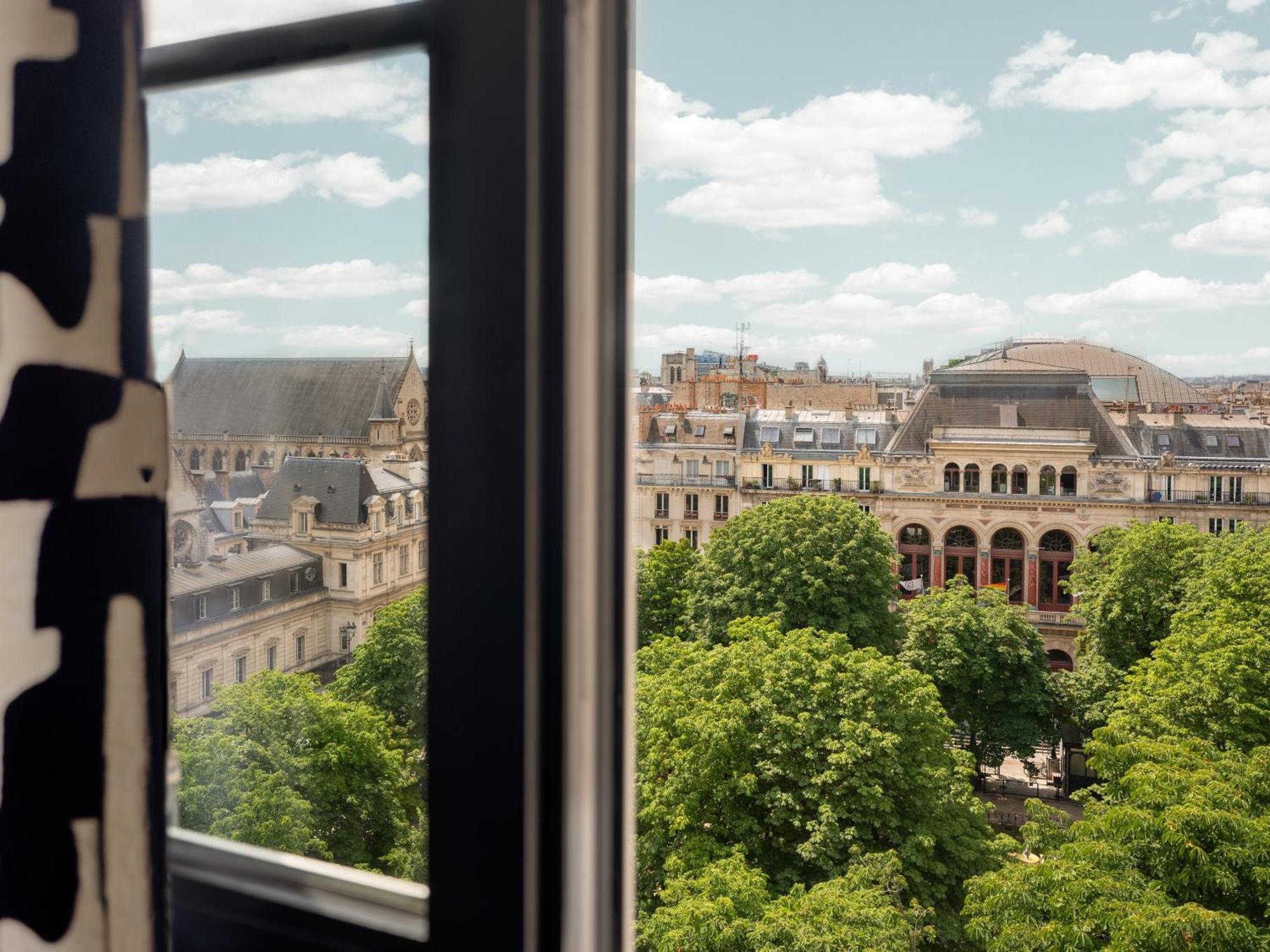 Cosy Room Paris View
