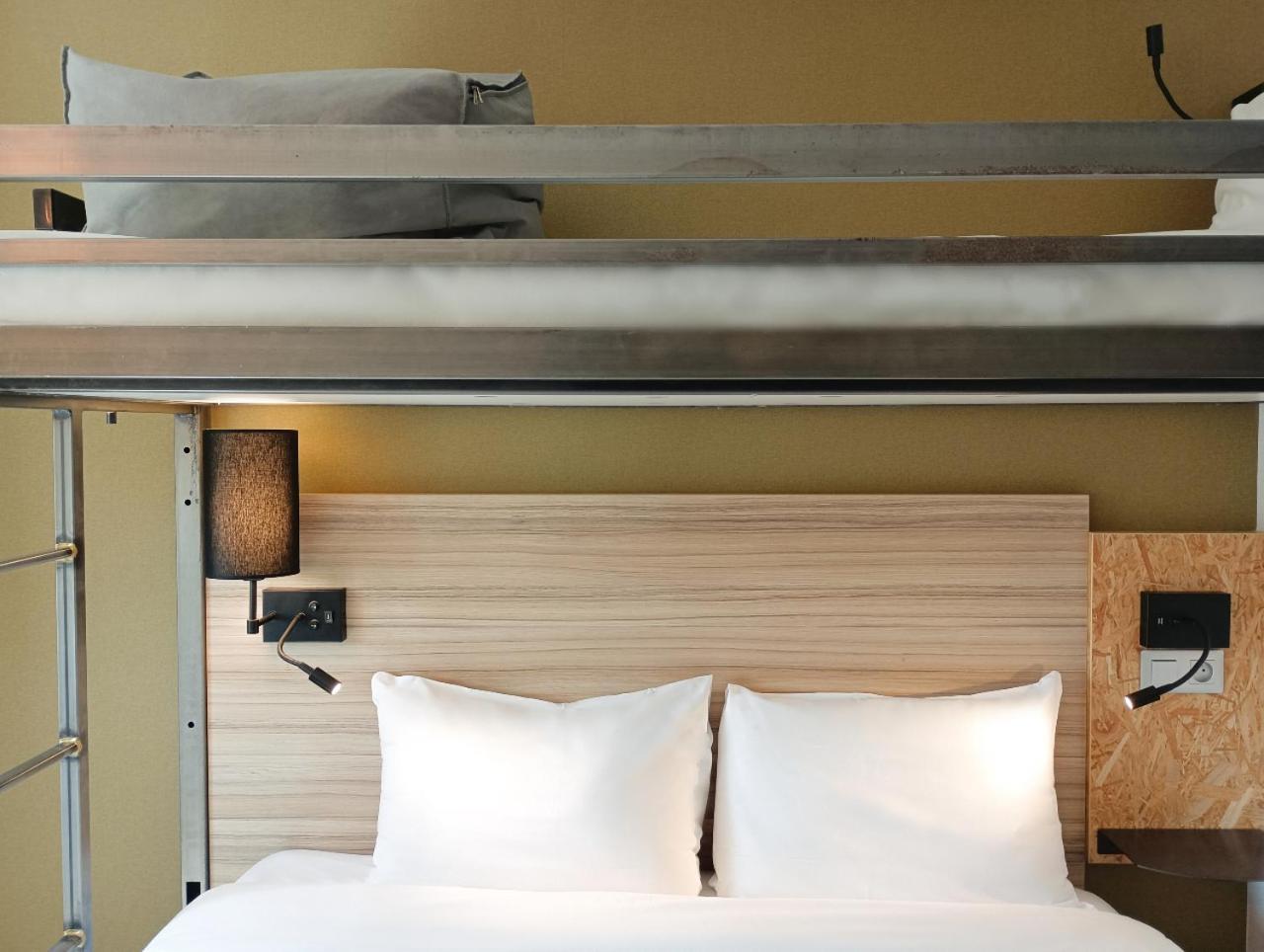 Standard Double Room with One Bunk Bed