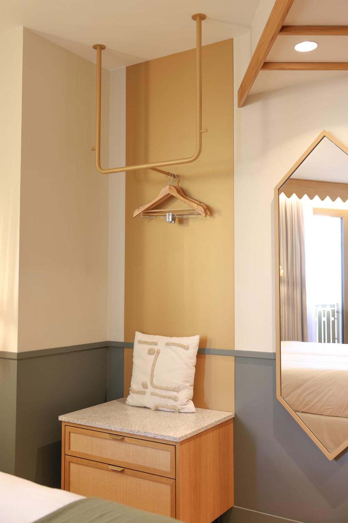 Classic Twin Room