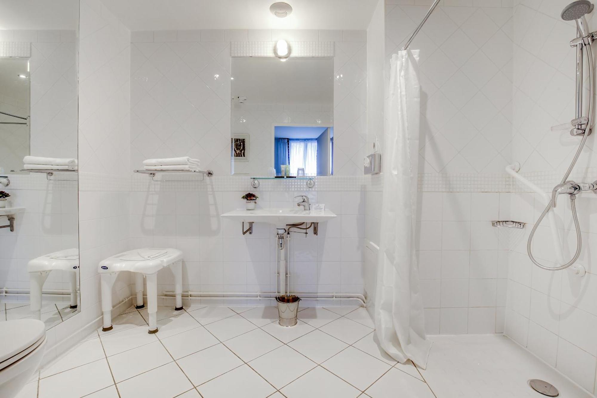 Twin Room - Disability Access
