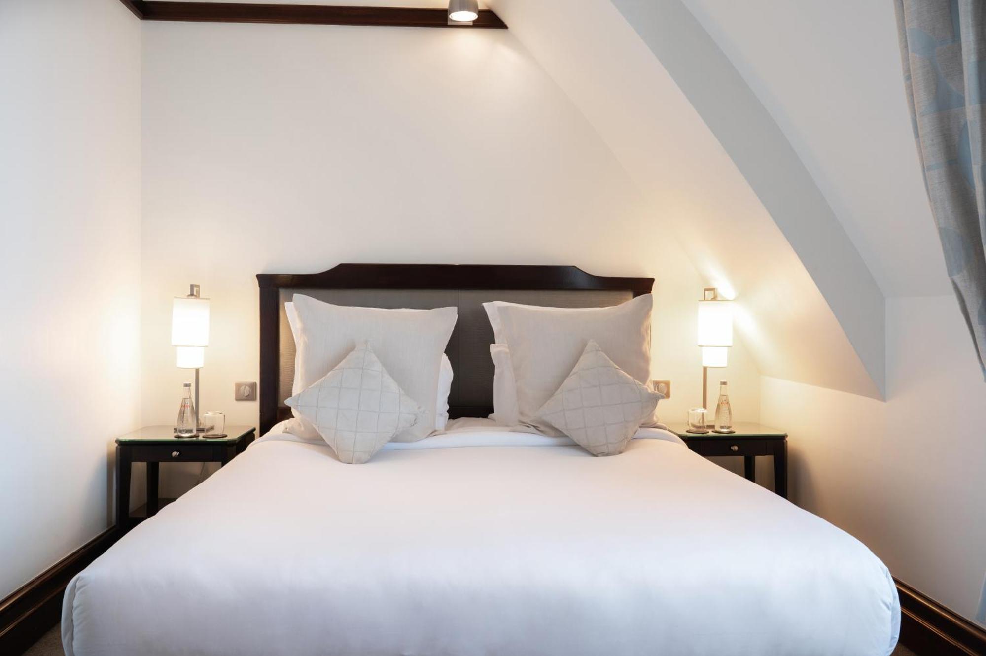 Deluxe Room Eiffel