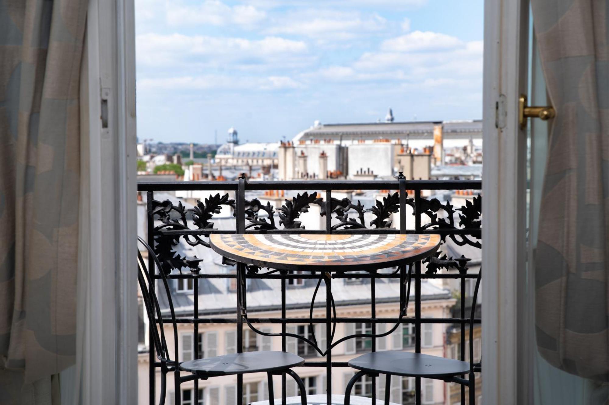 Deluxe Room Eiffel