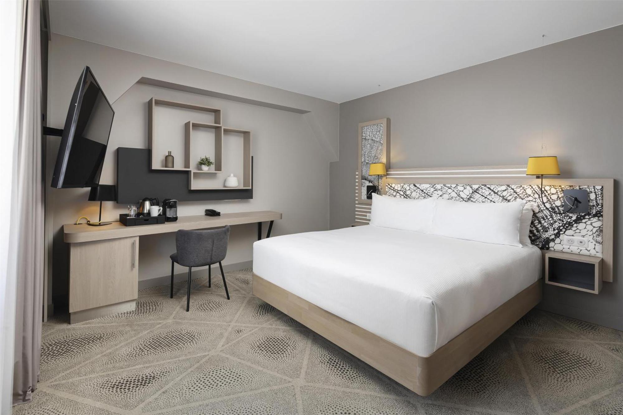 Deluxe King Room