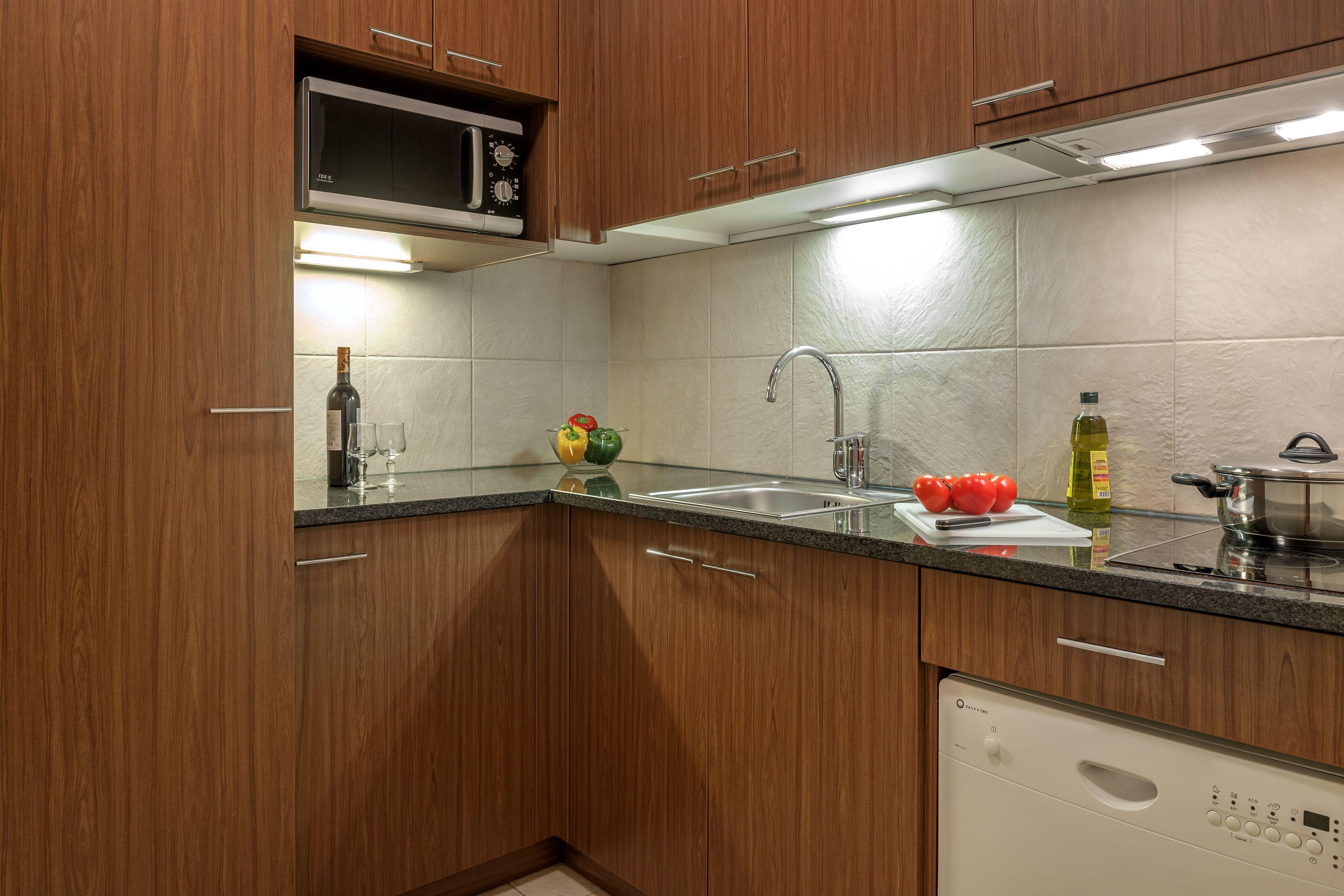 Studio (2 Adults)