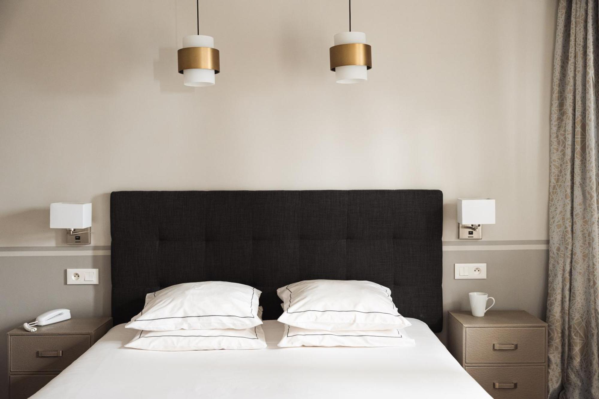 Superior Double Room with Eiffel Tower View