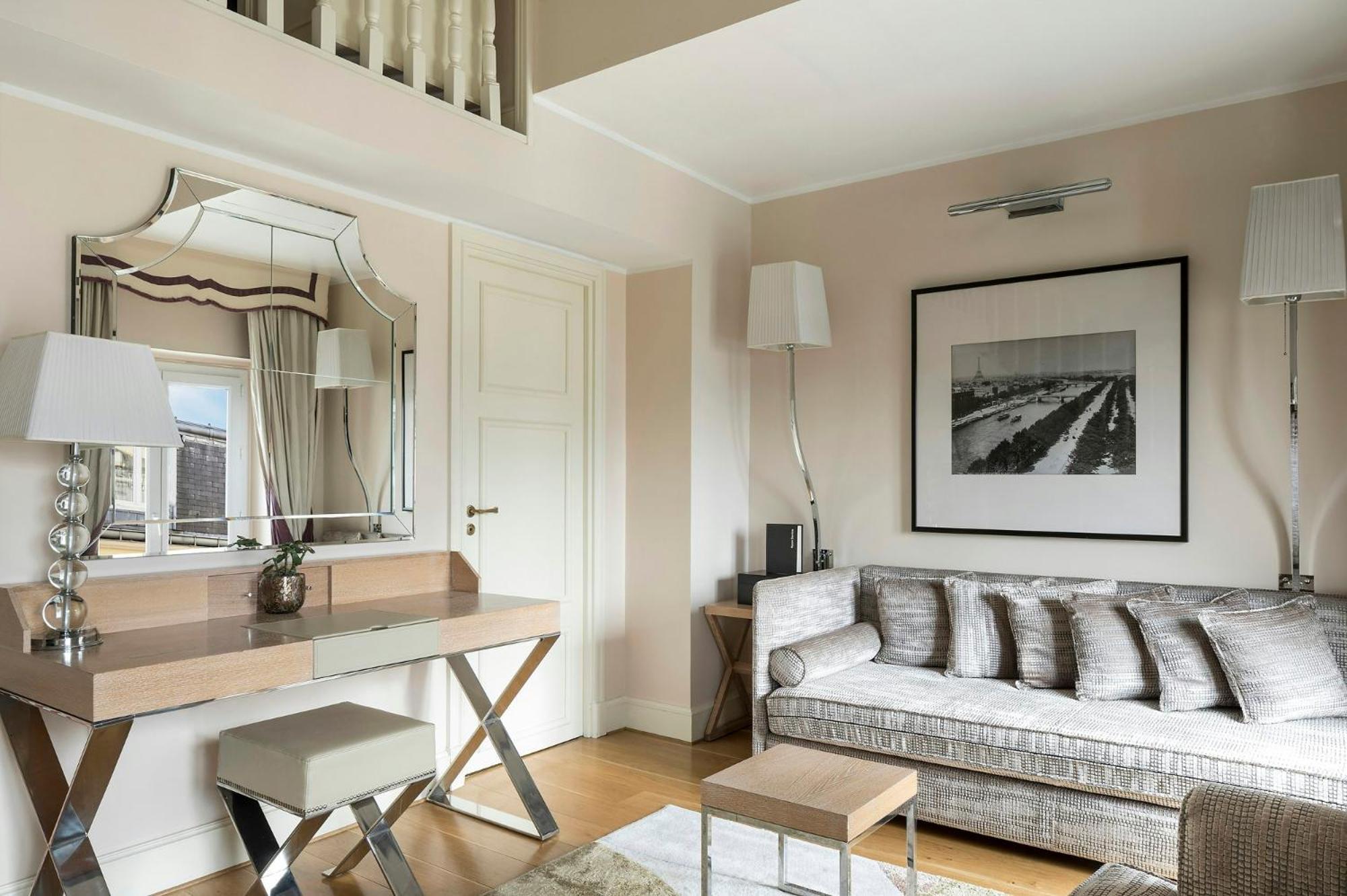 Suite Duplex Eiffel Tower