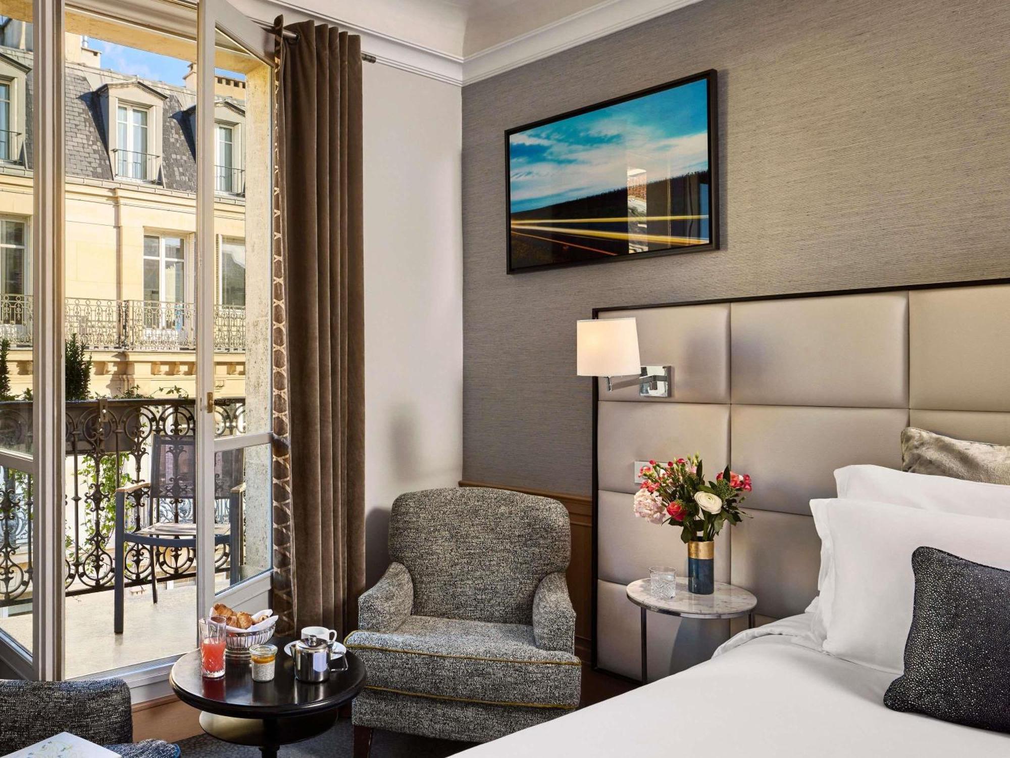 Luxury King Room with Balcony