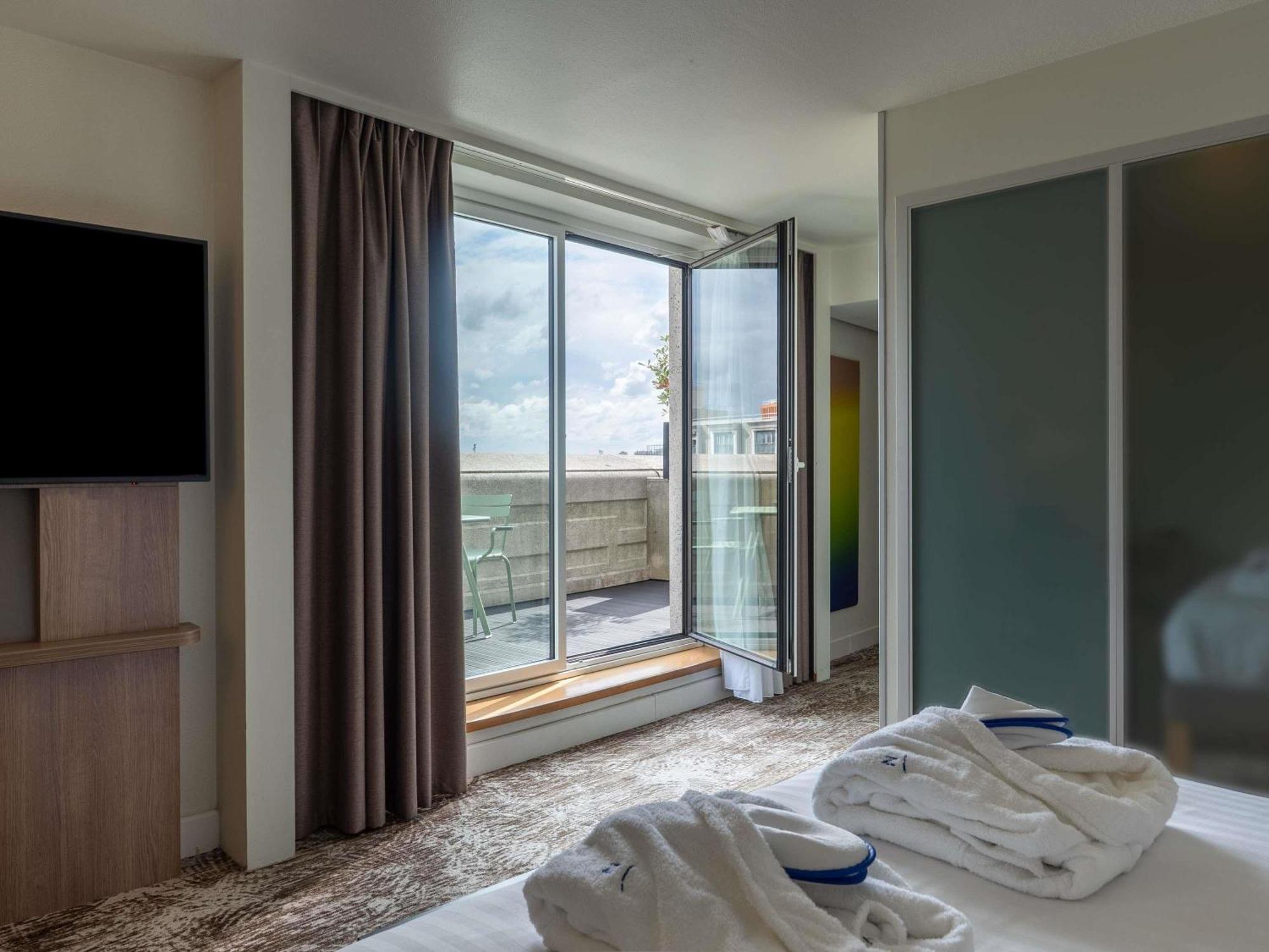 Executive Double Room with Queen Size Bed and Terrace