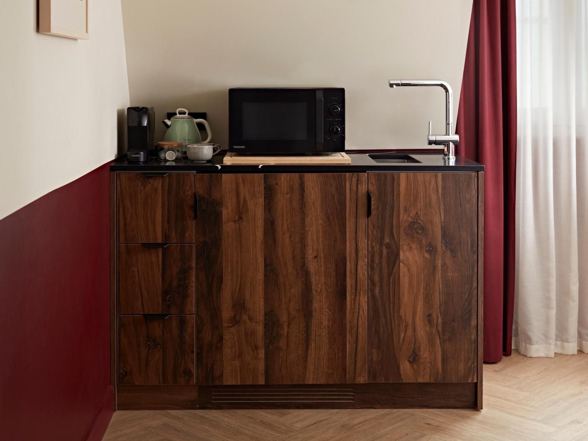Large Studio Kitchenette Accessible