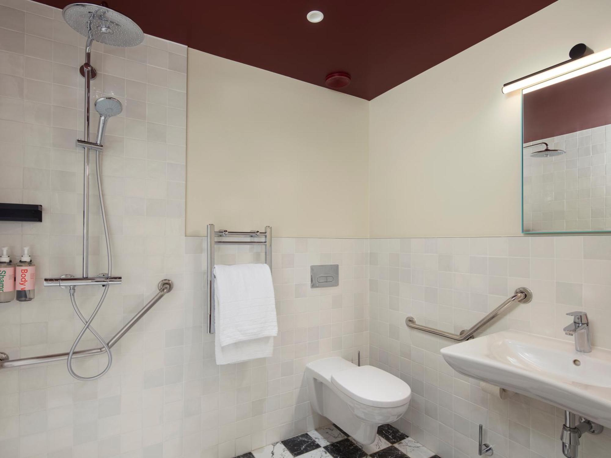 Medium Room Accessible