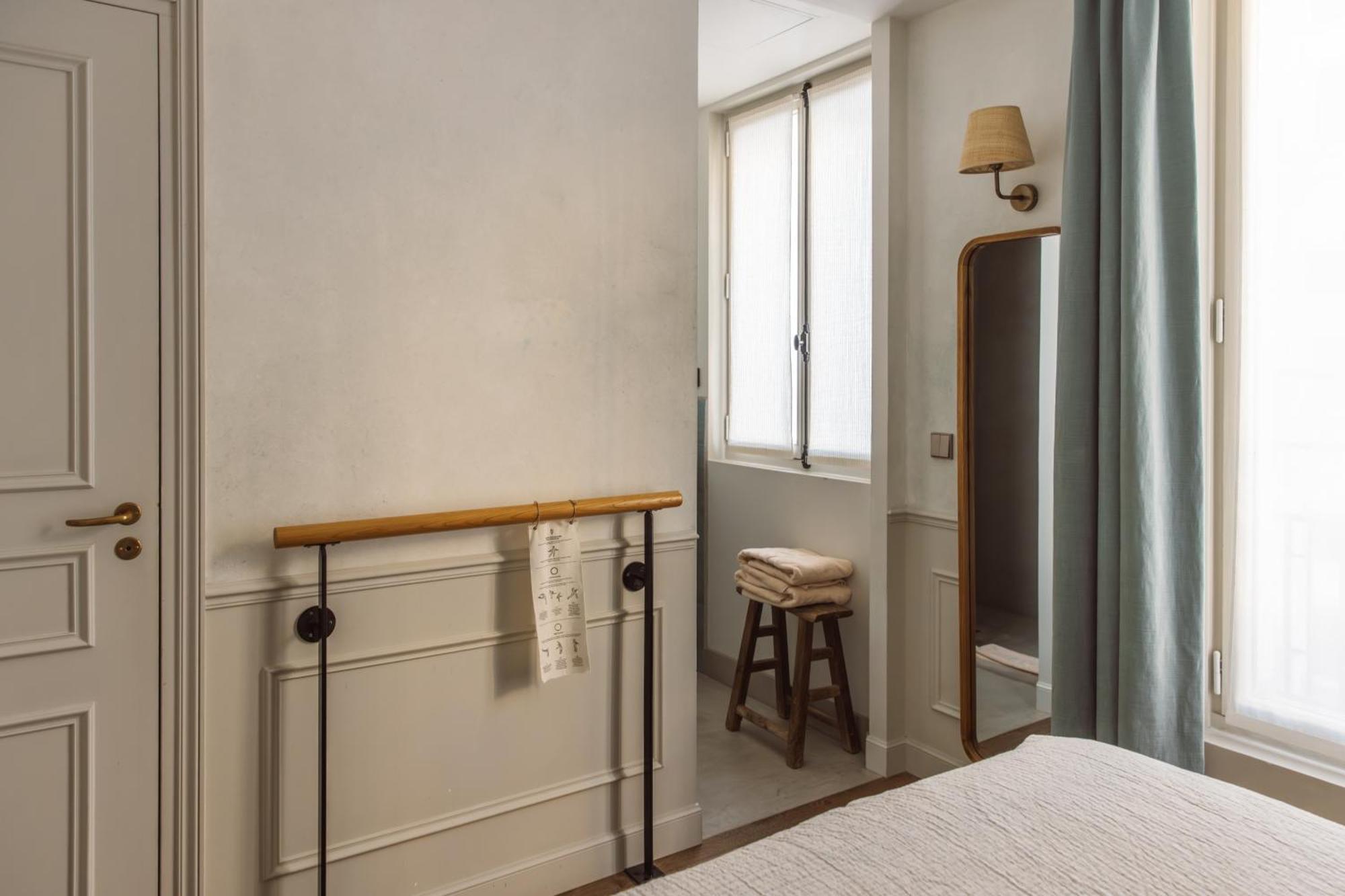 STANDARD SINGLE ROOM