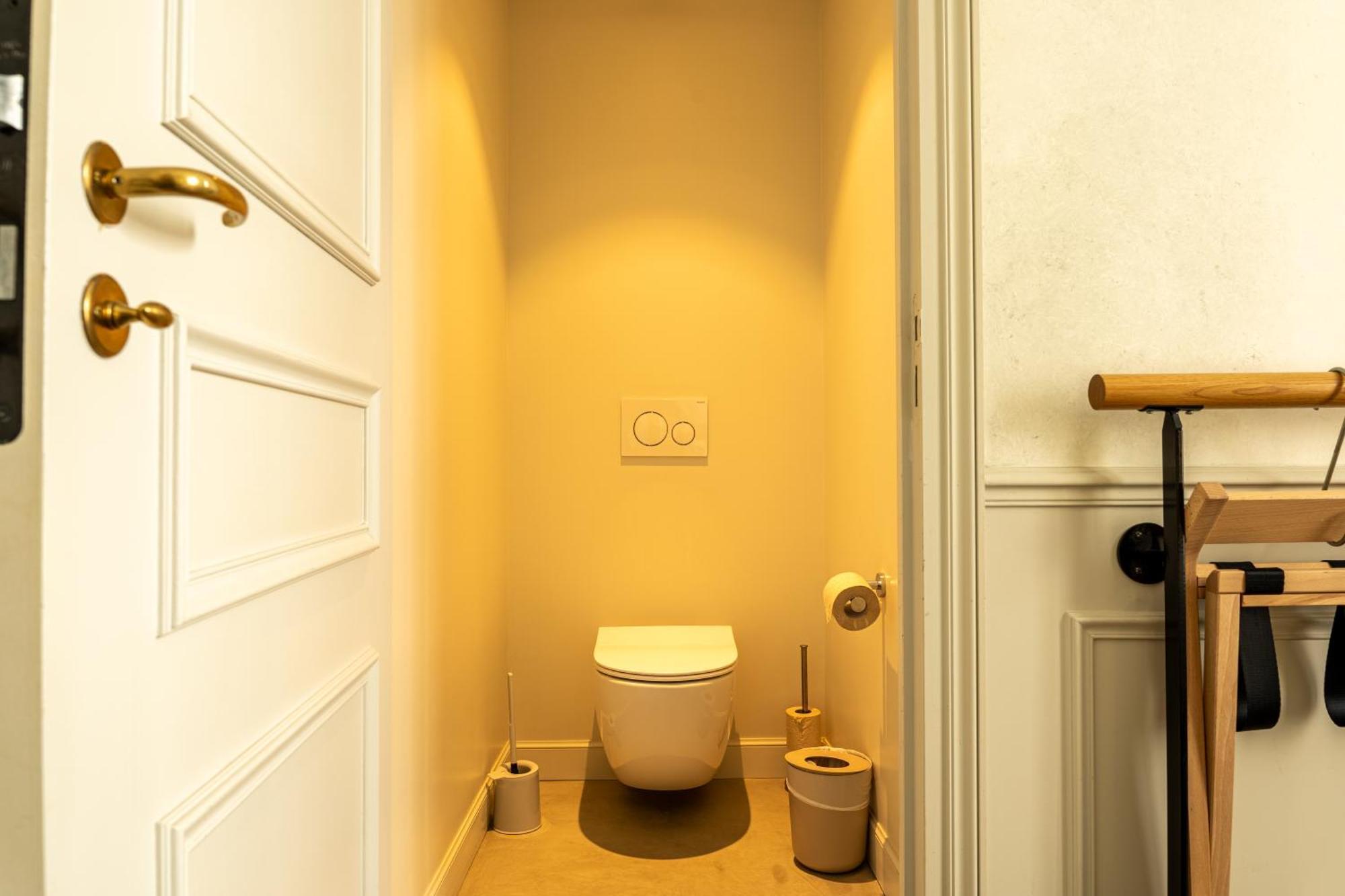 STANDARD SINGLE ROOM
