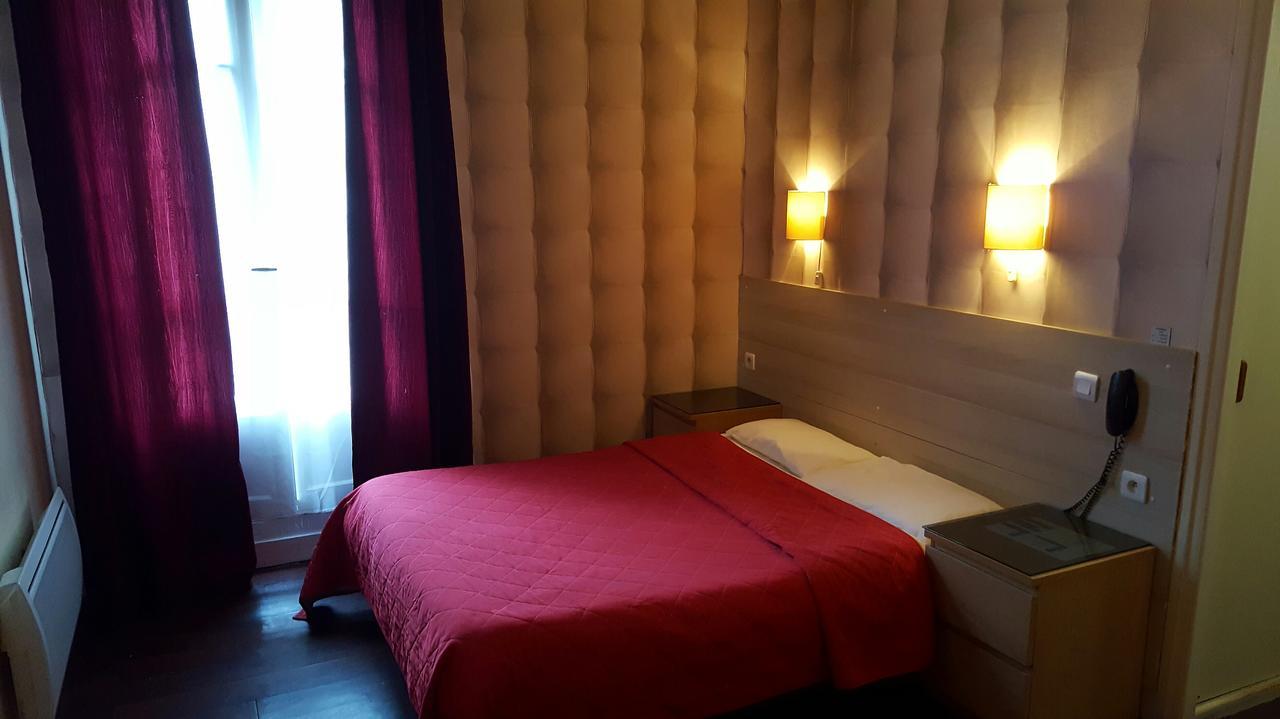 Deluxe Double Room with Bath,615519810:JPEG