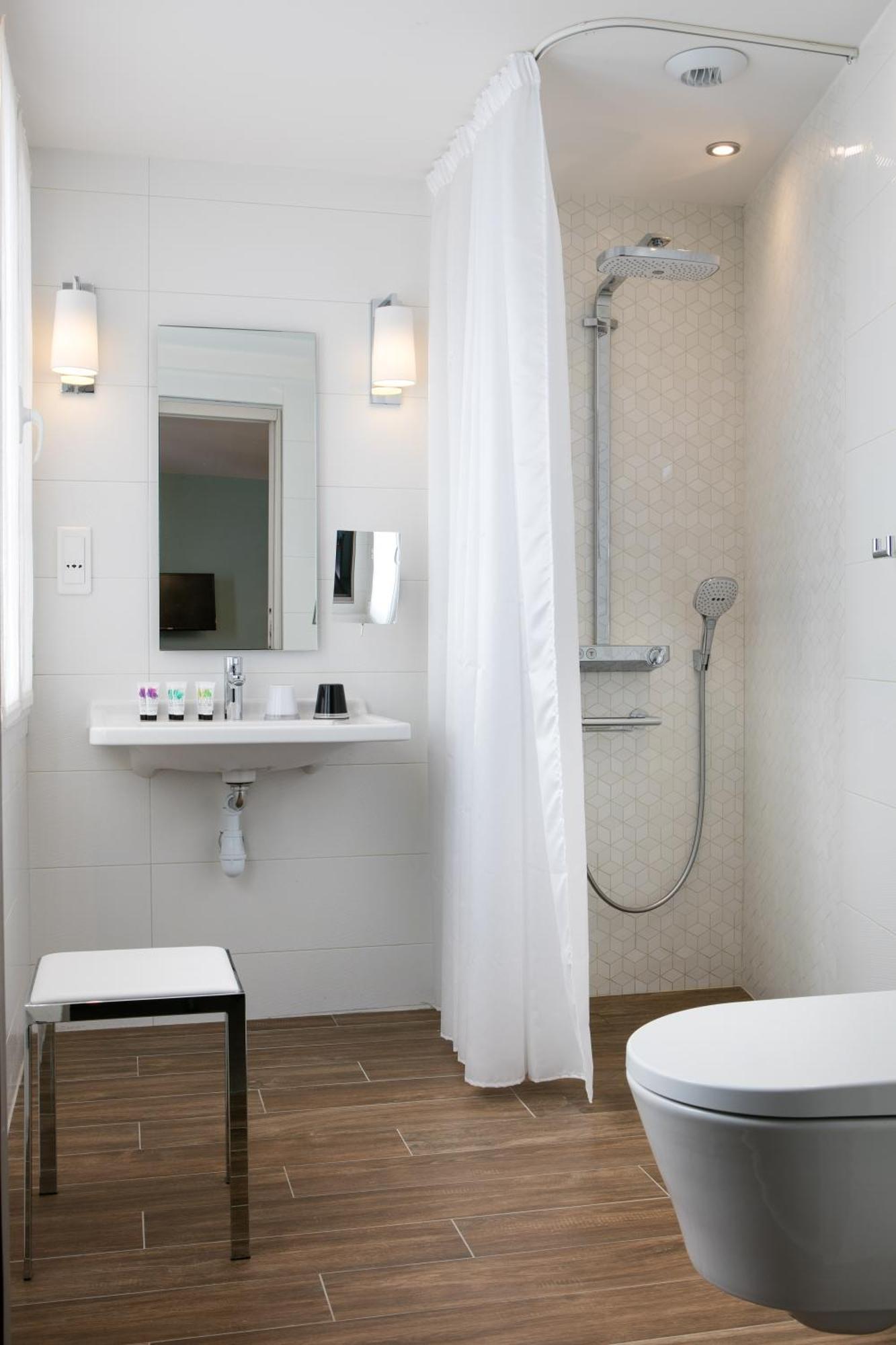 Comfort Triple Room