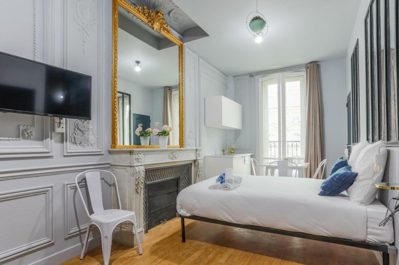 Three-Bedroom Apartment with Balcony