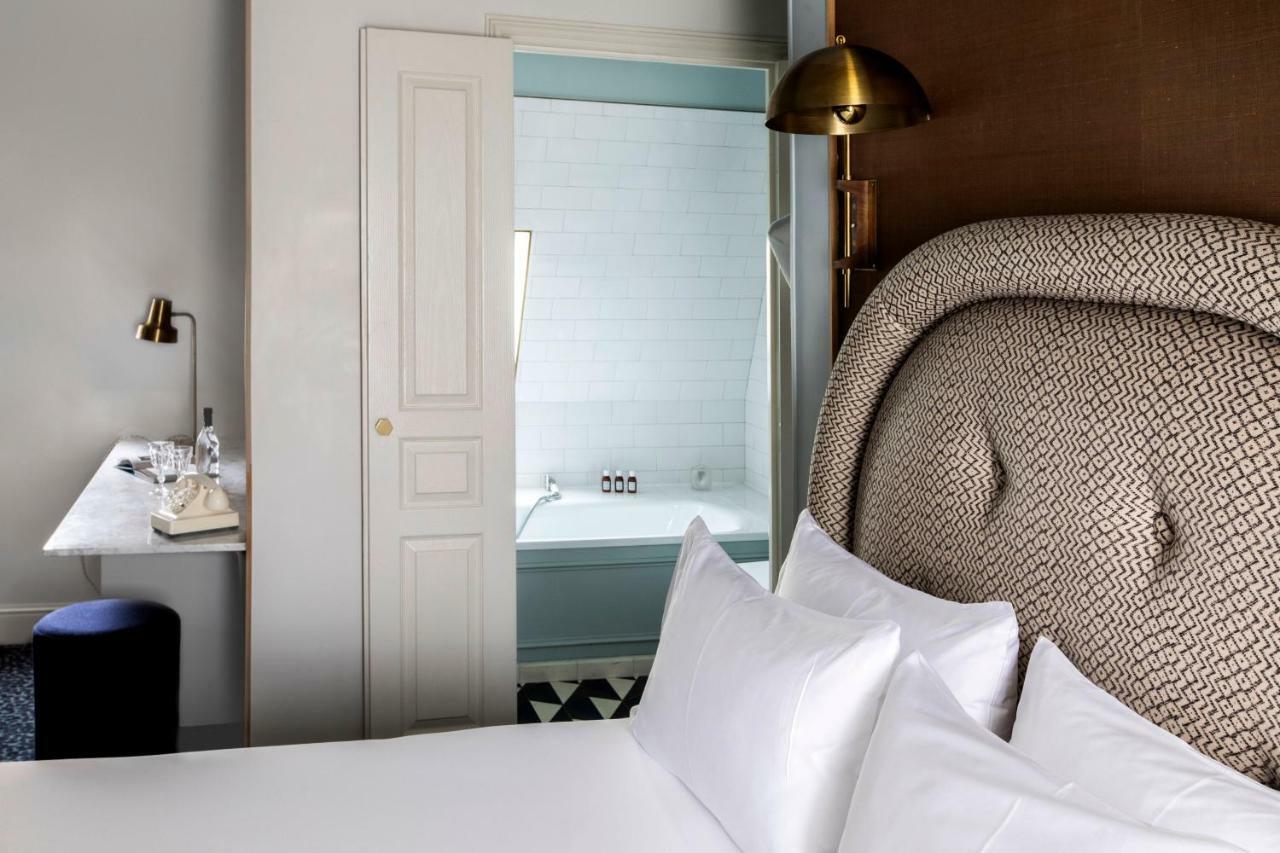 Room "Sous Les Toits 22m²"