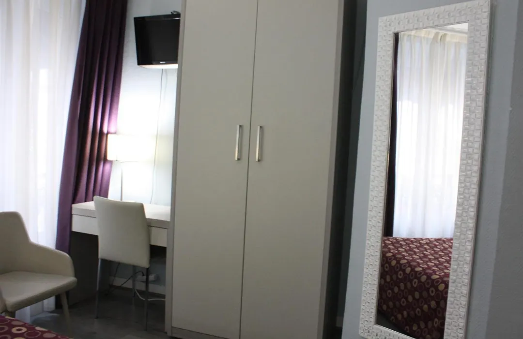Hotel Excelsior-1