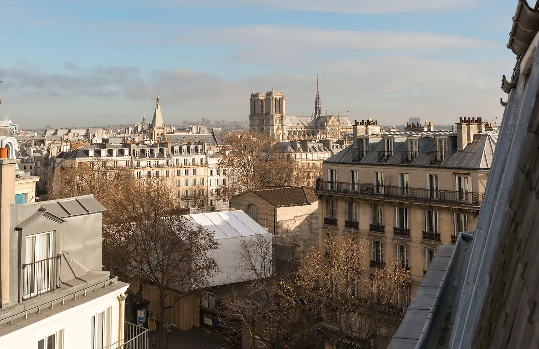 Hotel Du Savoir-1