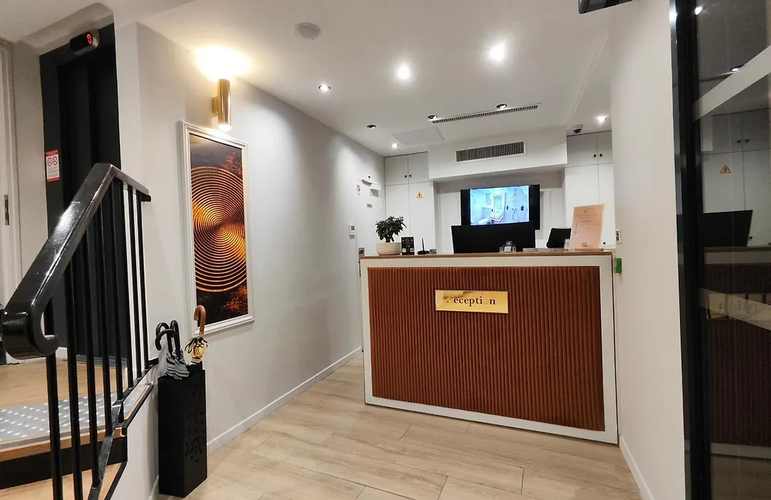 55 Hotel Montparnasse-1