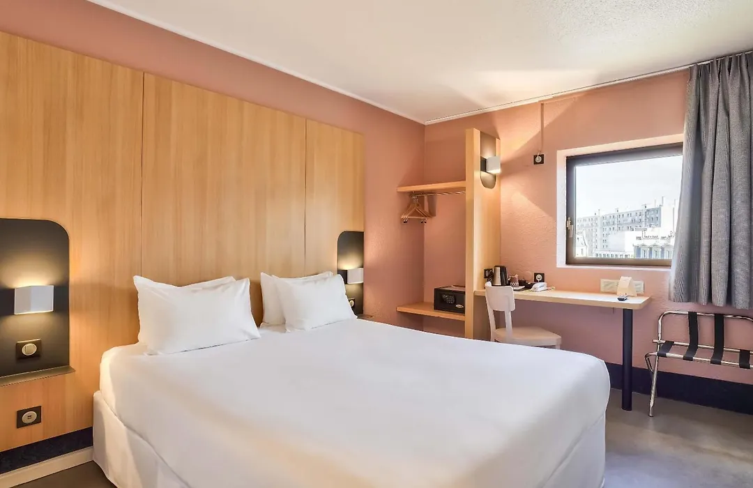 B&B Hotel Paris 17 Batignolles-1