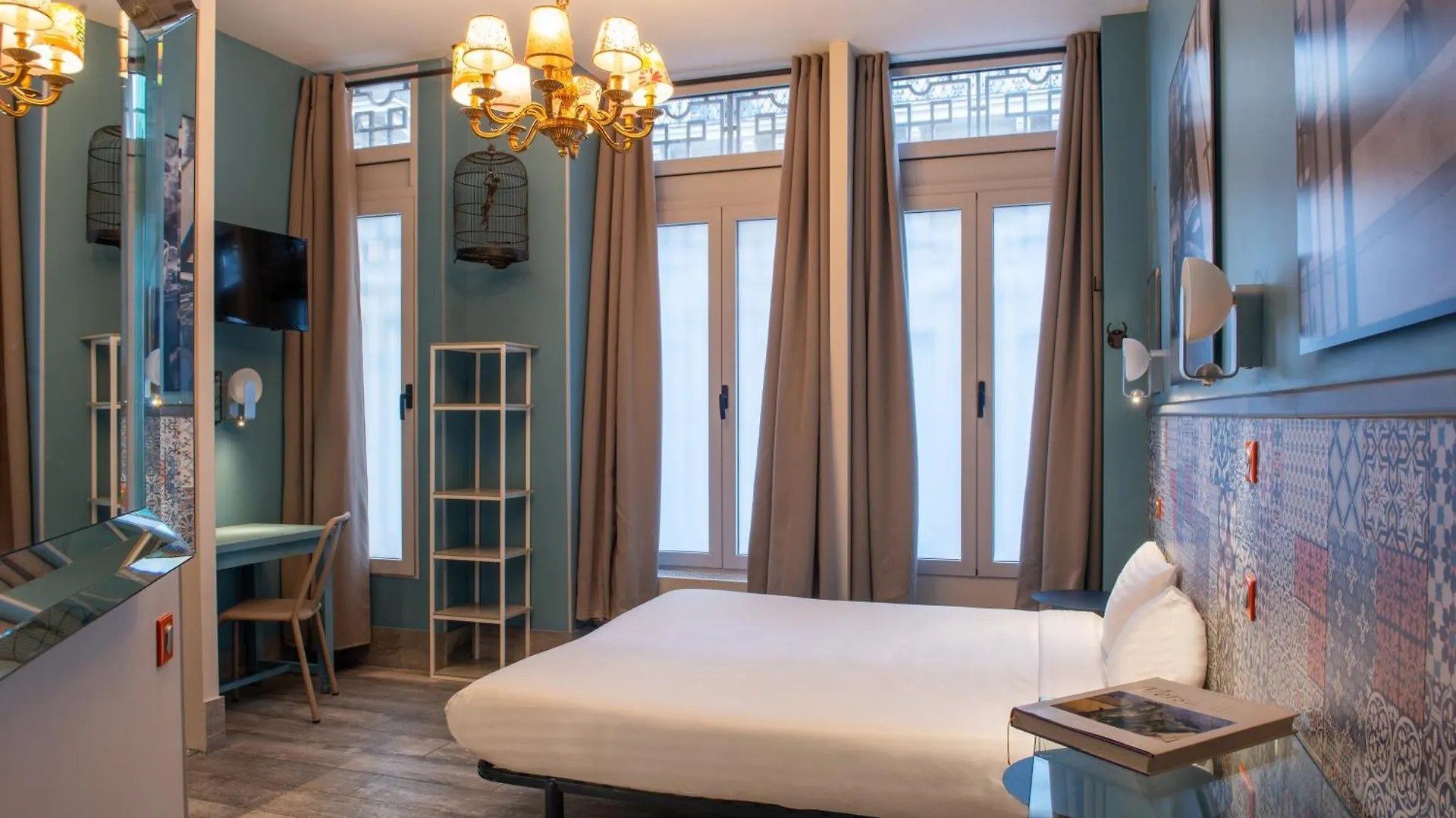 Hotel De Roubaix Paris: What To Expect From 2 star Hotel With ...