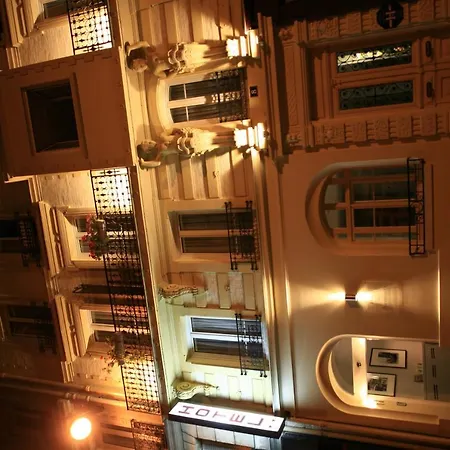 Hotel De Nemours-2