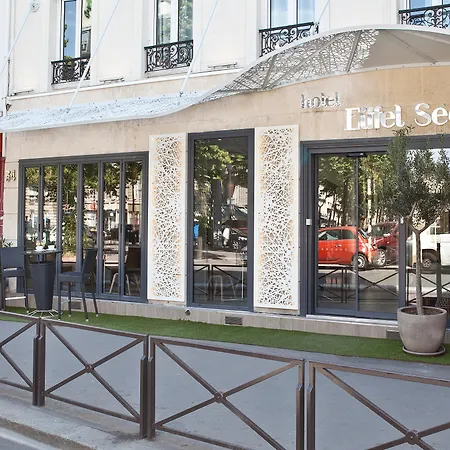 Hotel Eiffel Segur-3