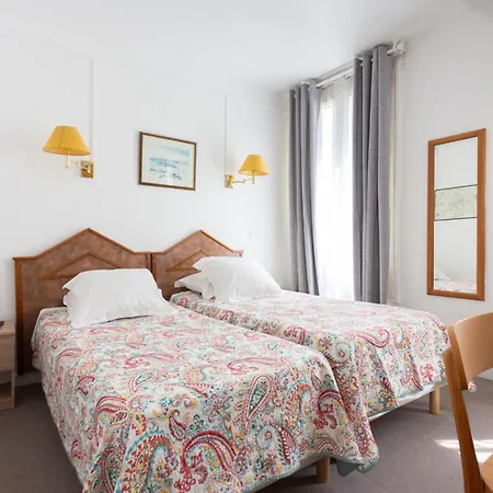 Ideal Hotel-2