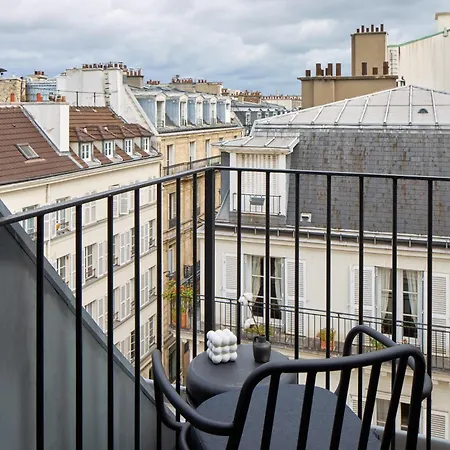 Hotel Elysee Secret-2