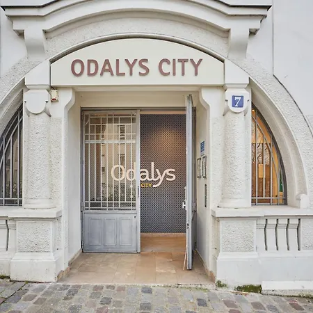 Appart'Hotel Odalys City - Paris Montmartre-3