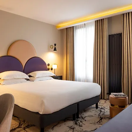 Hotel Mondial-2