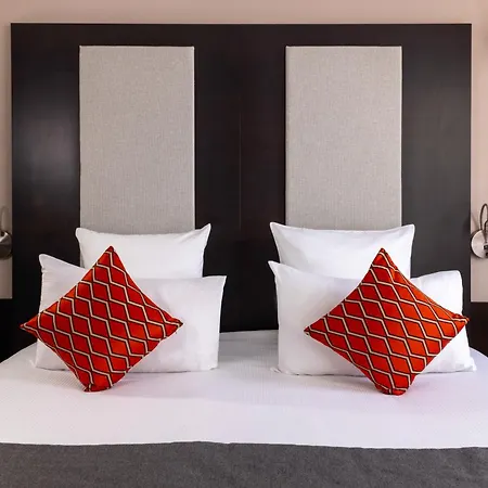 Hotel Elysees Bassano-2