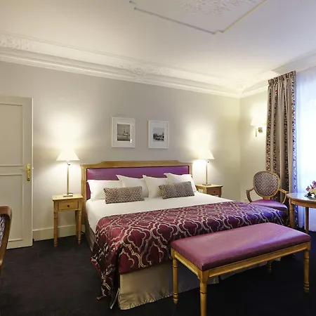 Royal Hotel Paris Champs Elysees-3