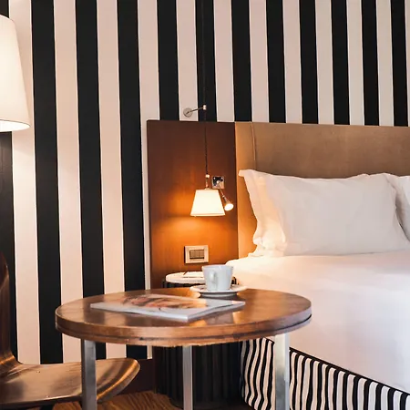 Grand Hotel Champs-Elysees-3