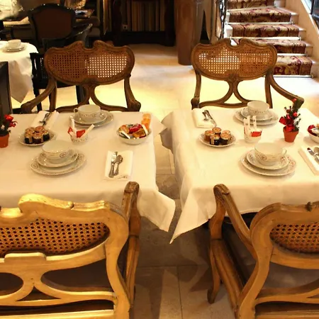 Hotel Du Romancier-3