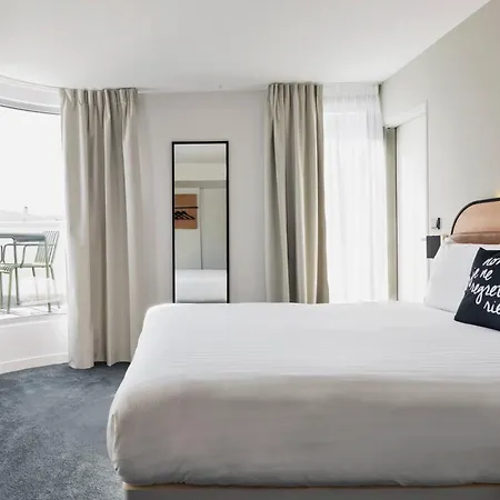 Moxy Paris Bastille-2