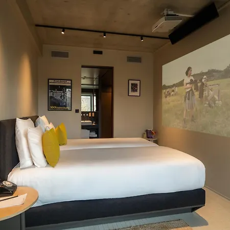Mk2 Hotel Paradiso Nation-3
