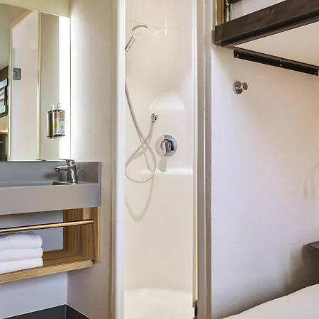 Ibis Budget Paris Porte De La Chapelle - Arena-2