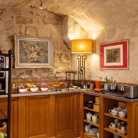 Hotel Le Relais Des Halles-2