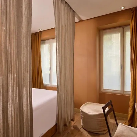 Hidden Hotel-2